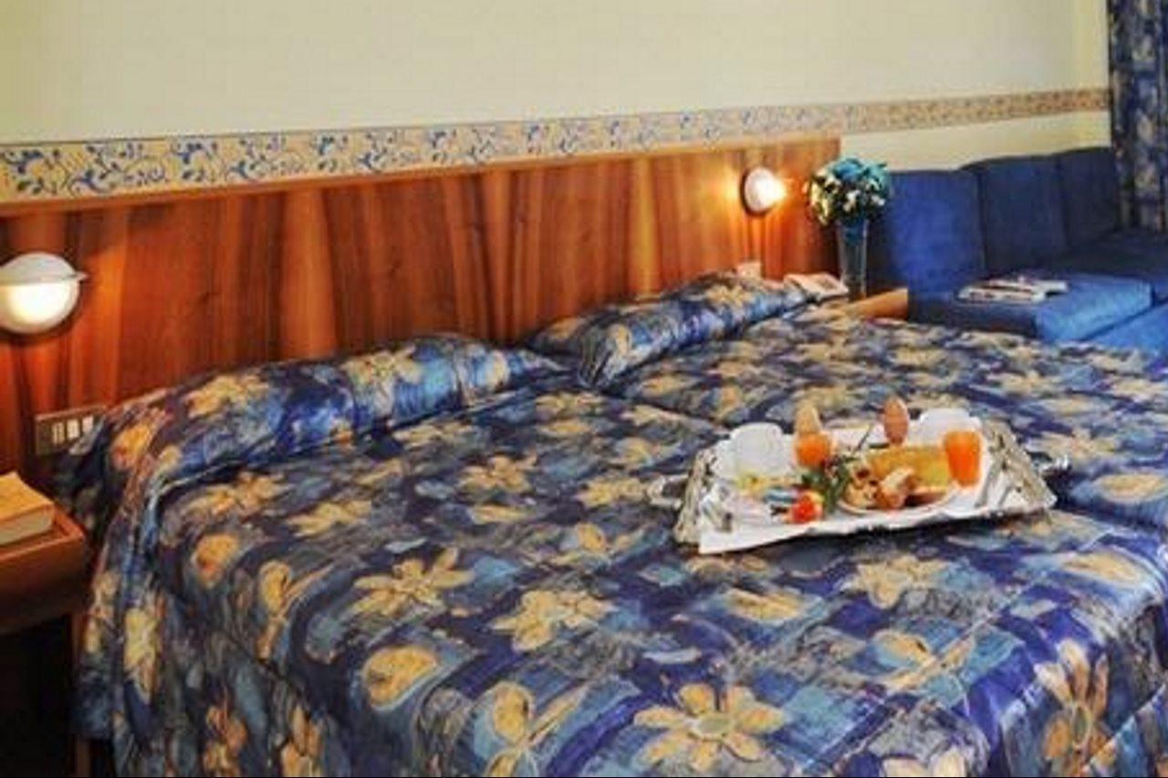 Hotel Royal Гарда Екстериор снимка