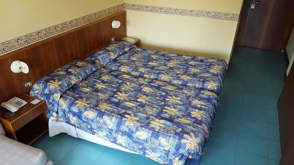 Hotel Royal Гарда Екстериор снимка